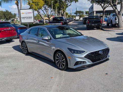 Used 2020 Hyundai Sonata Limited image 2