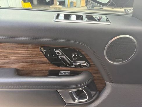 Used 2018 Land Rover Range Rover HSE AWD/4WD image 4