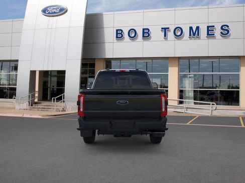 New 2026 Ford F250 Lariat w/ Black Appearance Package image 7