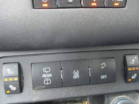 Used 2012 Chevrolet Traverse LT FWD image 33