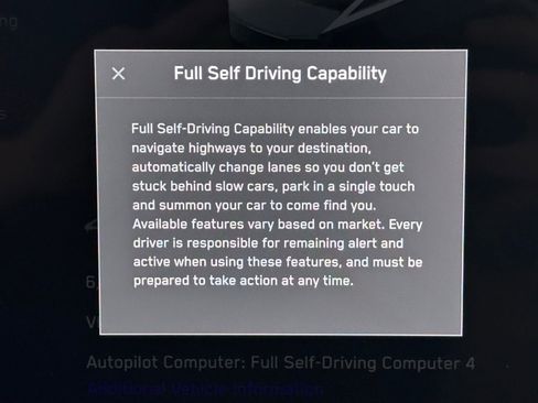 Used 2025 Tesla Cybertruck AWD Crew Cab image 47