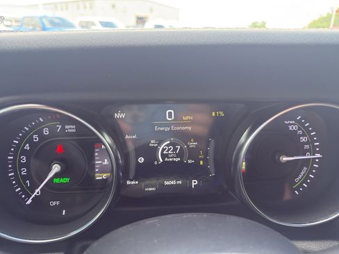 Used 2021 Jeep Wrangler Unlimited Sahara w/ Cold Weather Group AWD/4WD image 17