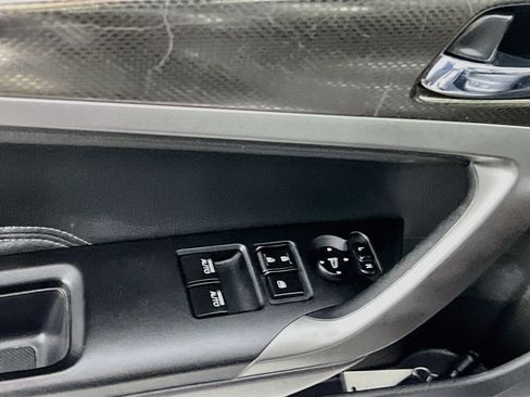 Used 2017 Honda Accord EX-L image 17