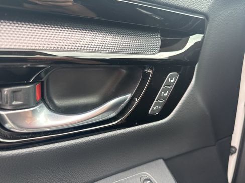Used 2025 Honda CR-V EX-L image 28
