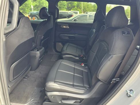 New 2027 Kia Telluride SX Prestige AWD/4WD image 4