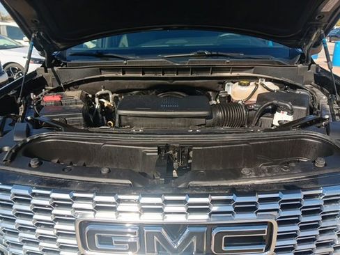 Used 2023 GMC Yukon Denali image 38