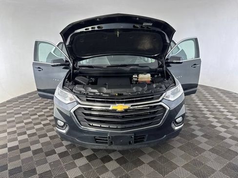 Used 2018 Chevrolet Traverse LT FWD image 11