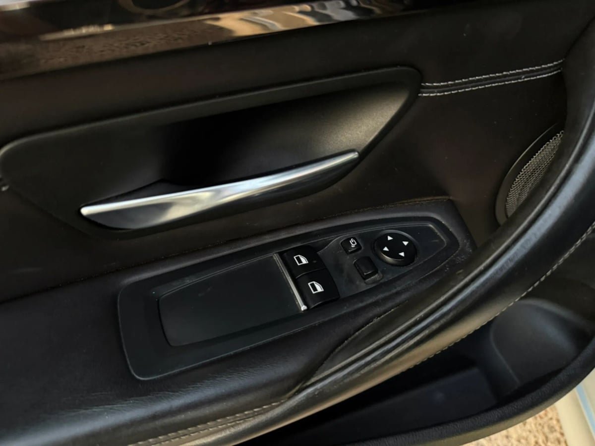 Used 2018 BMW M4 Coupe RWD image 34