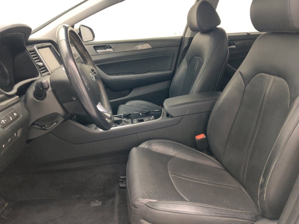 Used 2019 Hyundai Sonata Limited w/ Ultimate Package 04 FWD image 17