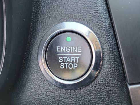 Used 2021 Ford EcoSport SE FWD image 12