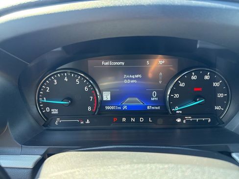 Used 2023 Ford Explorer XLT w/ Equipment Group 202A AWD/4WD image 17