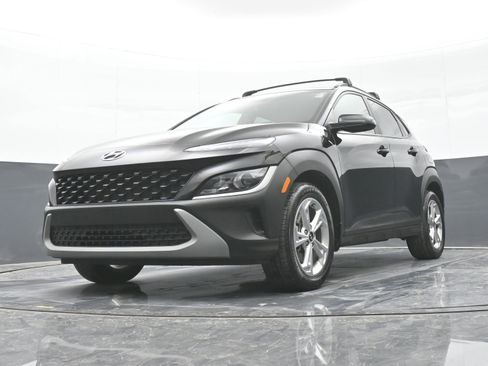 Certified 2023 Hyundai Kona SEL image 39