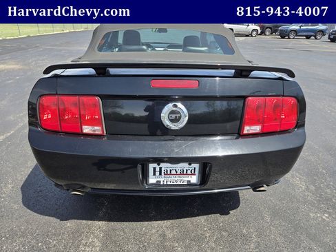 Used 2006 Ford Mustang GT RWD image 5