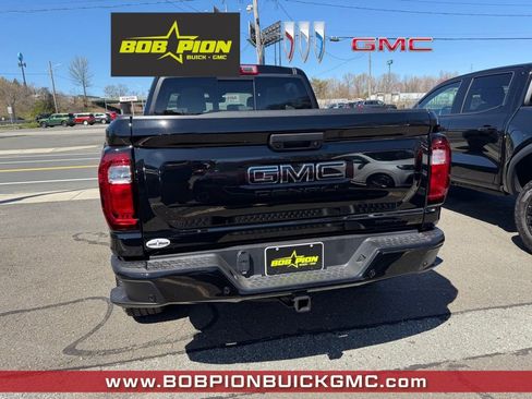 New 2026 GMC Canyon Denali w/ LPO, Denali Black Edition AWD/4WD image 4