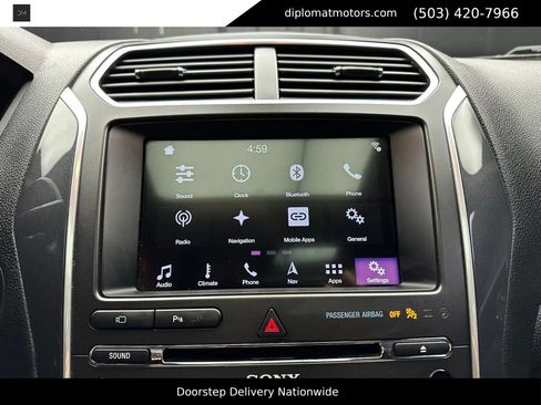 Used 2017 Ford Explorer Sport w/ Equipment Group 401A AWD/4WD image 40