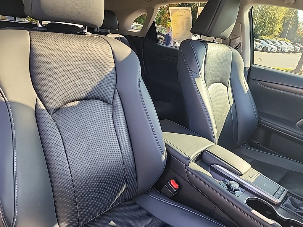 Certified 2022 Lexus RX 350 AWD w/ Premium Package image 21