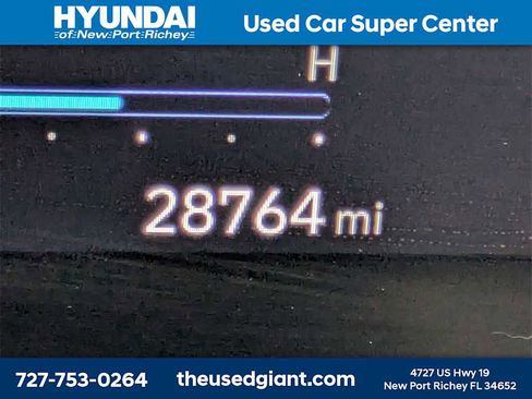 Used 2023 Hyundai Elantra Limited image 35