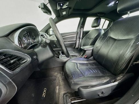 Used 2013 Chrysler 200 Limited w/ Sun/Sound Group image 24