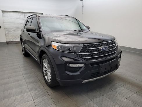 Used 2022 Ford Explorer XLT w/ Equipment Group 202A RWD image 13