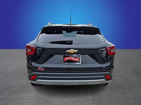 Used 2024 Chevrolet Trax LT FWD image 5
