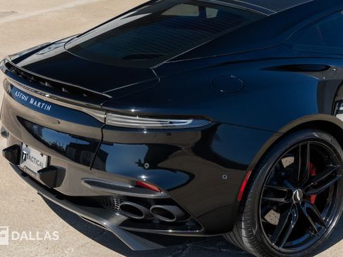 Used 2020 Aston Martin DBS Superleggera RWD image 17
