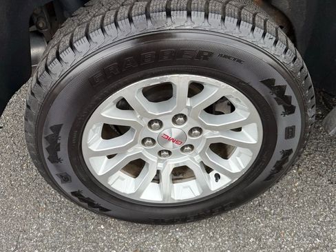 Used 2020 GMC Yukon SLT image 14