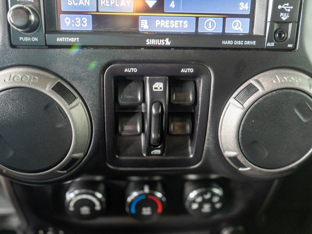 Used 2017 Jeep Wrangler Unlimited Sport w/ Quick Order Package 24S AWD/4WD image 20
