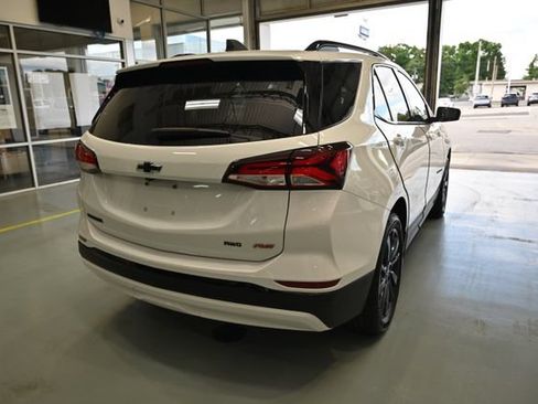 Used 2024 Chevrolet Equinox RS AWD/4WD image 5