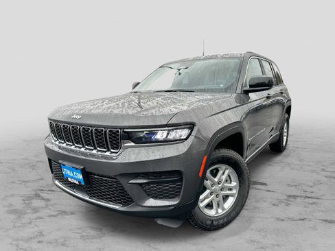 New 2025 Jeep Grand Cherokee Laredo image 1