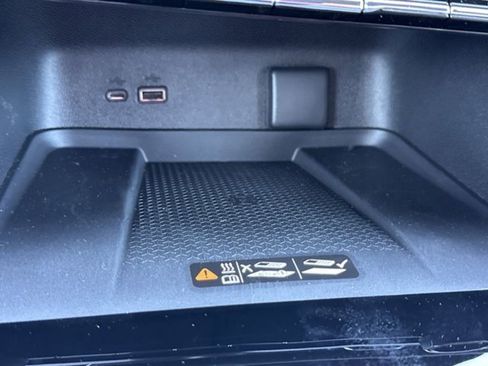 New 2026 Chevrolet Traverse LT w/ Sun and Wheel Package FWD image 63