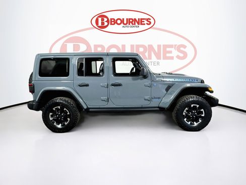Used 2024 Jeep Wrangler Unlimited Rubicon 4xe AWD/4WD image 12