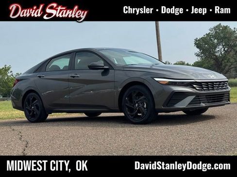 Used 2026 Hyundai Elantra Sport FWD image 1