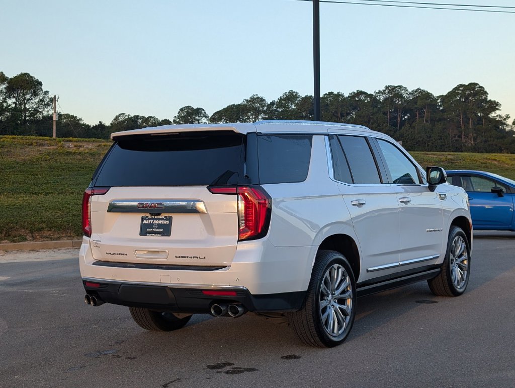 Used 2022 GMC Yukon Denali w/ Denali Premium Package RWD image 7