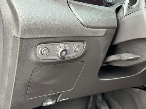 Used 2023 Buick Encore GX Select w/ Sport Touring Package image 11