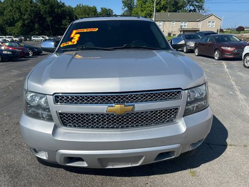 Used 2013 Chevrolet Avalanche LTZ AWD/4WD image 3