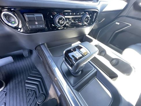 Certified 2025 Chevrolet Silverado 1500 LT Trail Boss w/ Convenience Package II AWD/4WD image 15