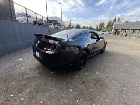Used 2014 Ford Mustang GT Premium w/ Electronics Package RWD image 6