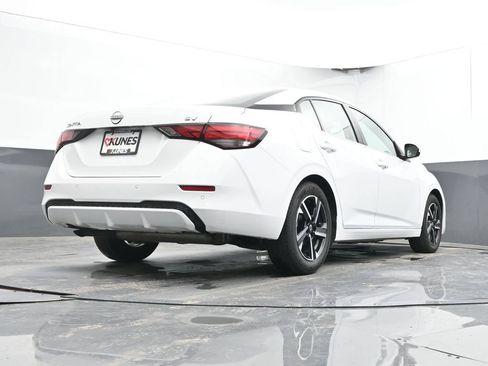 Used 2024 Nissan Sentra SV FWD image 42