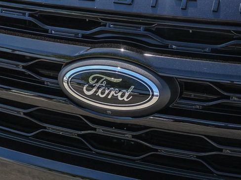Used 2024 Ford Expedition Max Limited AWD/4WD image 5