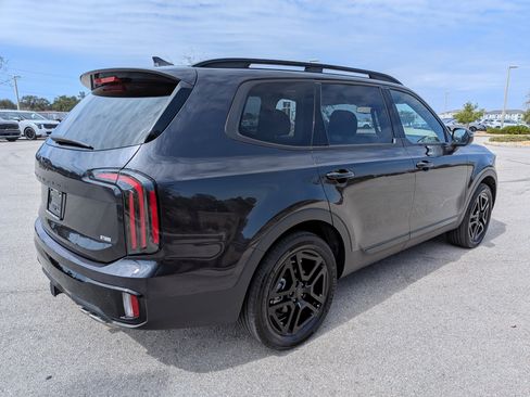 Used 2025 Kia Telluride EX X-Line image 5