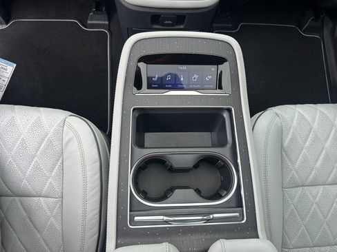 New 2026 Lincoln Navigator Black Label AWD/4WD image 13