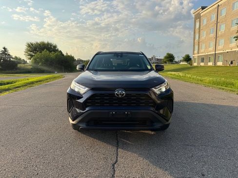 Certified 2022 Toyota RAV4 XLE w/ Convenience Package AWD/4WD image 12