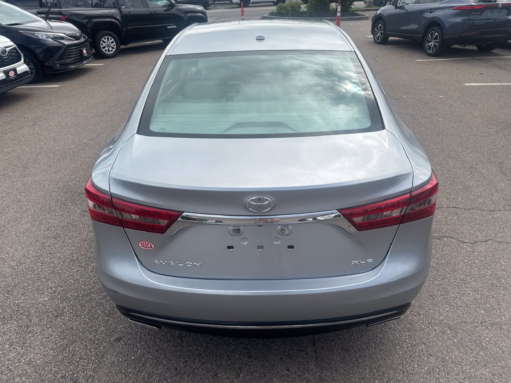 Used 2016 Toyota Avalon XLE Premium FWD image 6