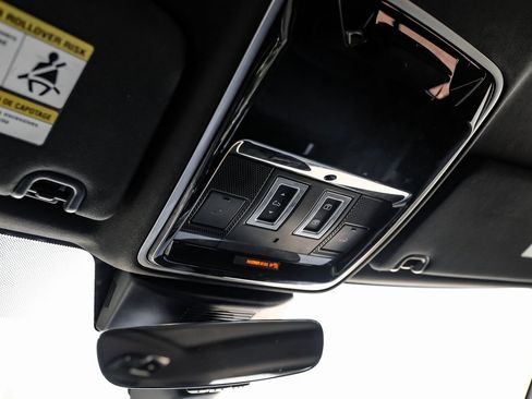 Used 2019 Land Rover Range Rover Supercharged image 39