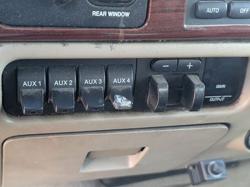 Used 2006 Ford F250 Lariat AWD/4WD image 12