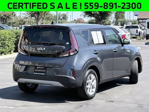 Certified 2025 Kia Soul LX w/ LX Technology Package FWD image 5