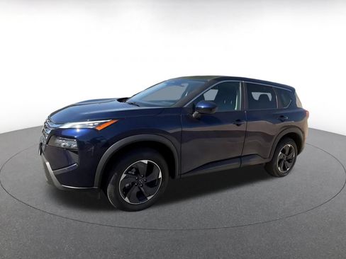 Used 2025 Nissan Rogue SV FWD image 8