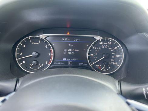 Used 2024 Nissan Altima 2.5 SR image 10