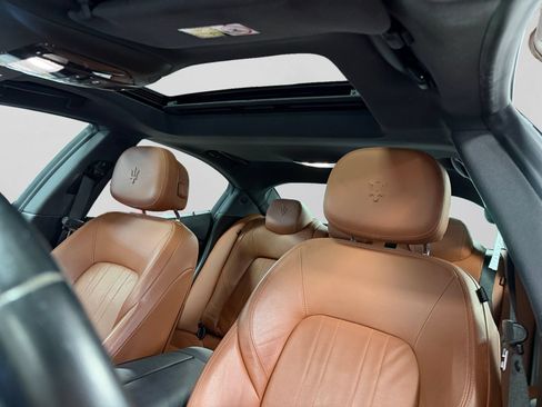 Used 2019 Maserati Ghibli RWD image 35