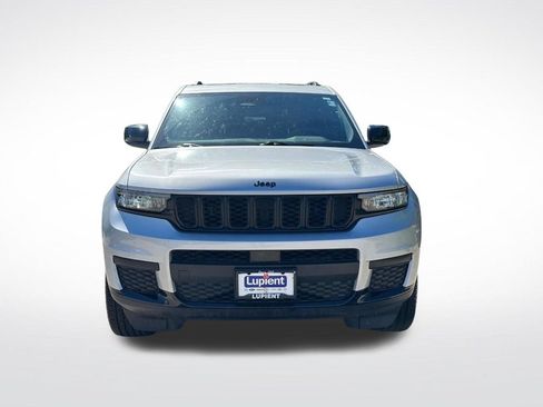 Used 2024 Jeep Grand Cherokee L Altitude AWD/4WD image 10